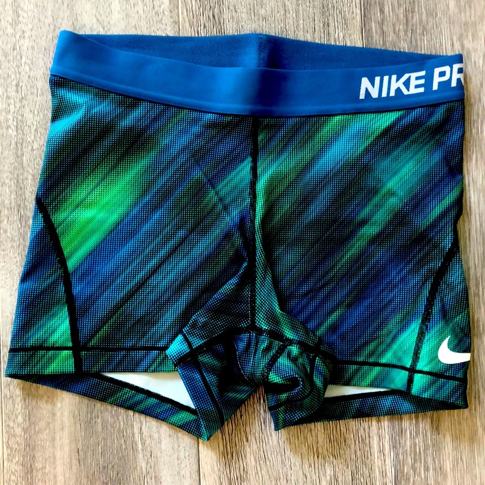 Nike Exercise Shorts - Lycra Dry-Fit